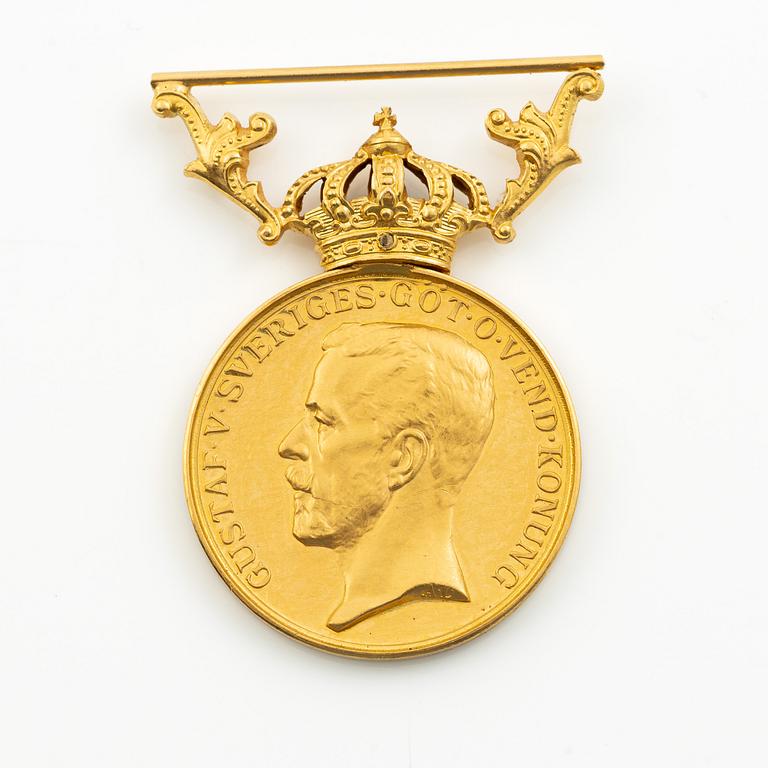 Medal, gold, Gustav V, Sweden, 'For valour and integrity in the service of the realm'.