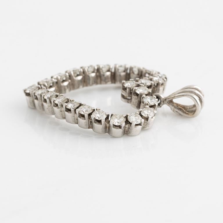 Hänge 18K vitguld med 24 st runda briljantslipade diamanter.