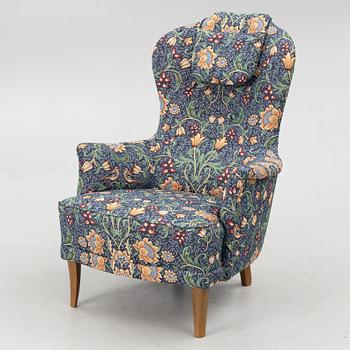 Carl Malmsten, a 'Farmor' armchair, AB. O.H. Sjögren, Tranås, 1987.
