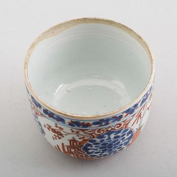 LOCKDOSA, porslin, Kina/Japan, sannolikt 1700-tal.