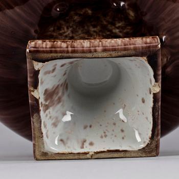 URNA MED LOCK, stengods. Höganäs, 1800/1900-tal.