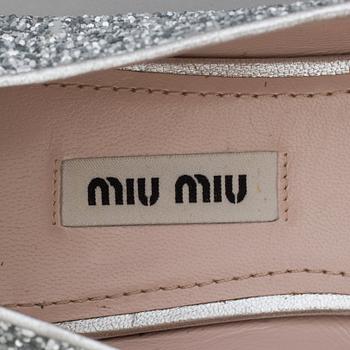 MIU MIU, ballerinaskor , storlek 38 1/2.