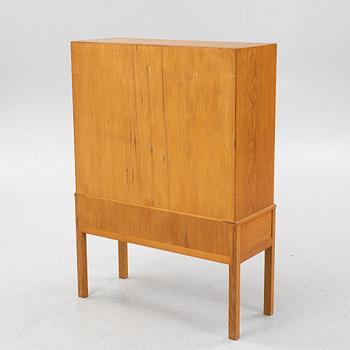 Carl Malmsten, an 'October' oak cabinet, second part of the 20th Century.