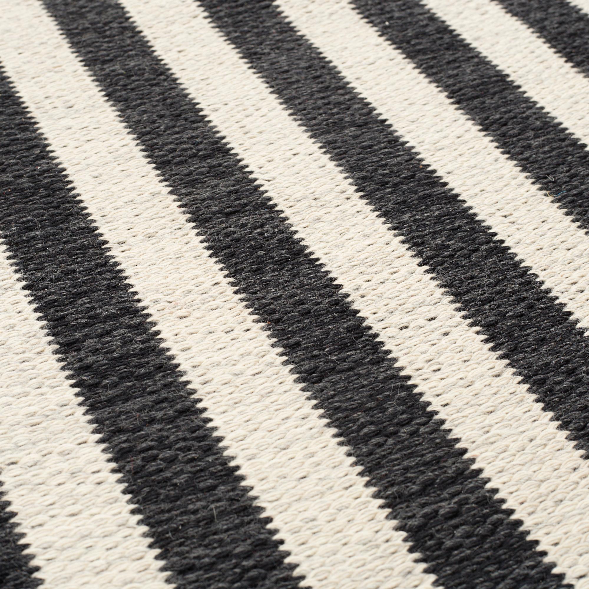 GALLERIMATTA, maskinvävd, "Arkad long stripe",  Gunilla Lagerhem-Ullberg , Kasthall, ca 424 x 80 cm.