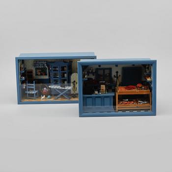 TITTSKÅP, 2 st, 1900-talets andra hälft.