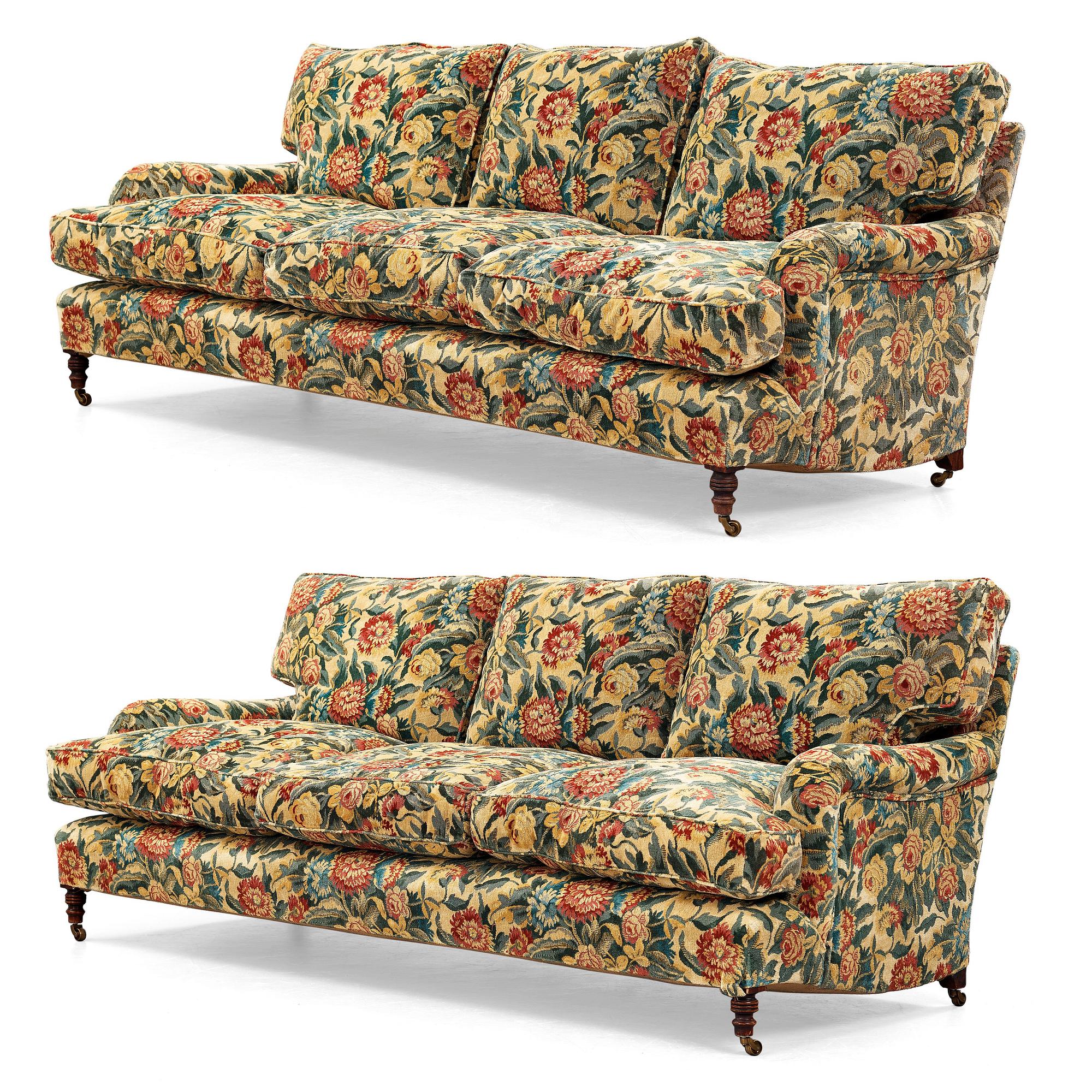 A pair of sofas, late 20th century.