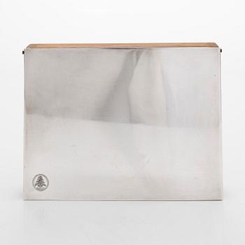 Tapio Wirkkala, a silver lidded wooden box, Kultakeskus, Hämeenlinna 1983.