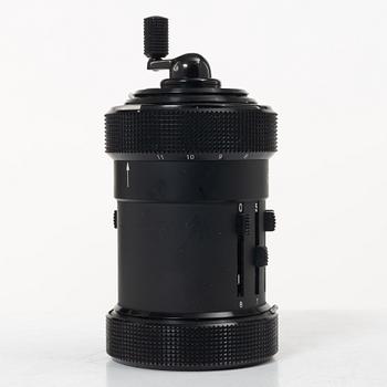 Räknemaskin, "Curta, Type I", utvecklad av Curt Herzstark, Contina AG Mauren, Lichtenstein, formgiven 1947.