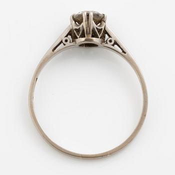 Ring, 18K white gold with brilliant-cut diamond.