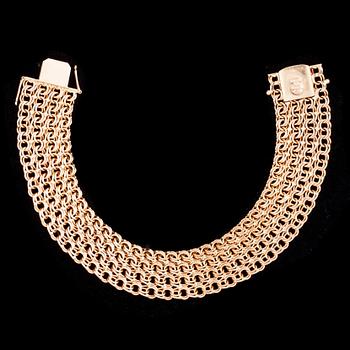 ARMBAND, 18K guld, finska stämplar JKM, 1982. Vikt ca 30 g.