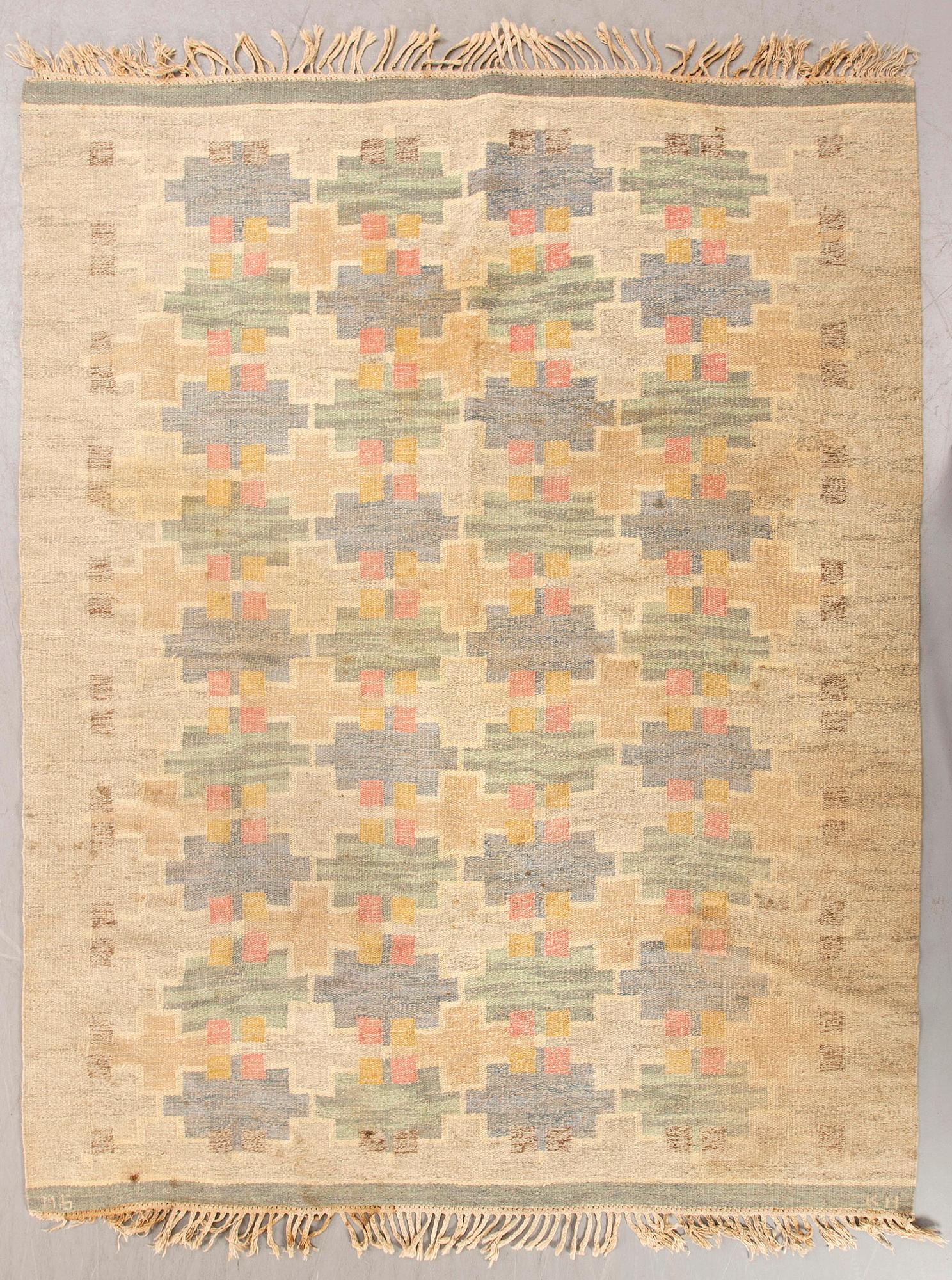 Maj Svanström, matta, Rölakan,  Klockargårdens Hemslöjd, Tällberg, signerad MS KH, 1900-talets mitt, 230x183 cm.