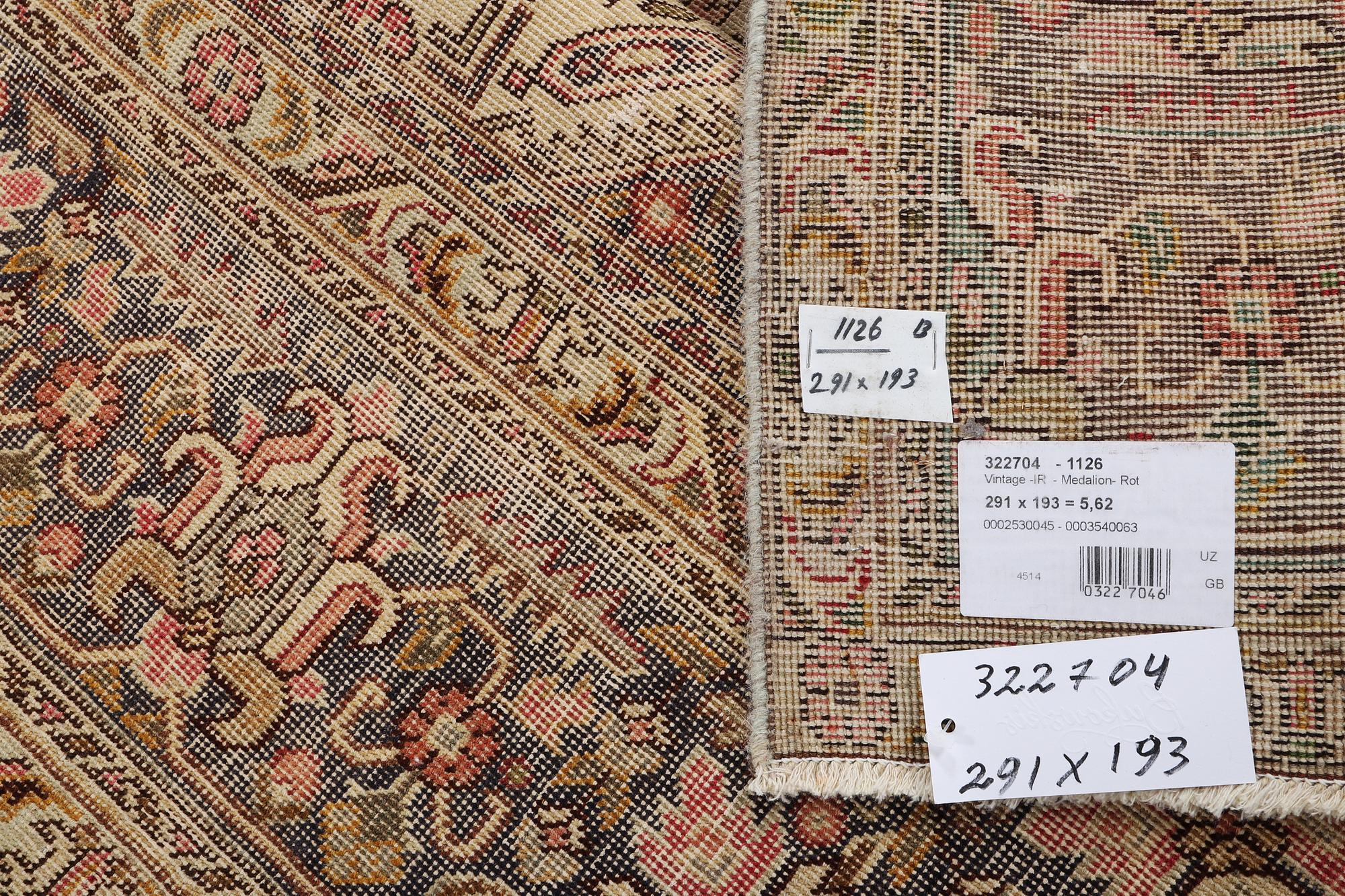 Matta, Persisk, vintage design, ca 291 x 193 cm.