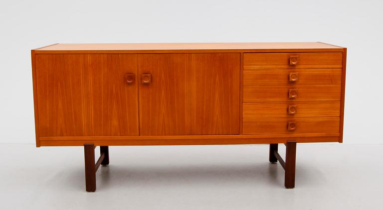 SIDEBOARD, 1970-tal.