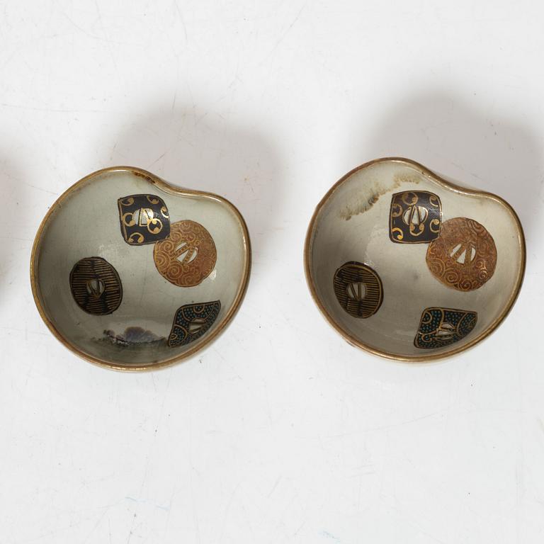 Sake-servis, sju delar, stengods, Japan, 1900-tal.