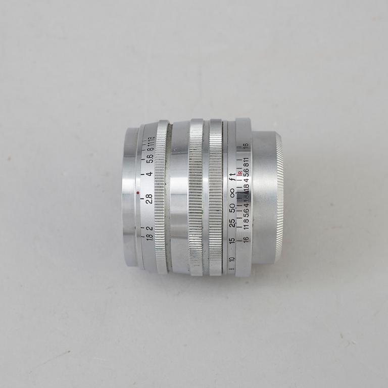 Hektor f=13.5 cm 1:4.5, Elmar f=5 cm 1:3,5, Canon 50mm f:1.8 from Germany and Japan.