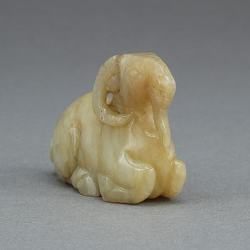 FIGURIN, beige nefrit, Qingdynastin.