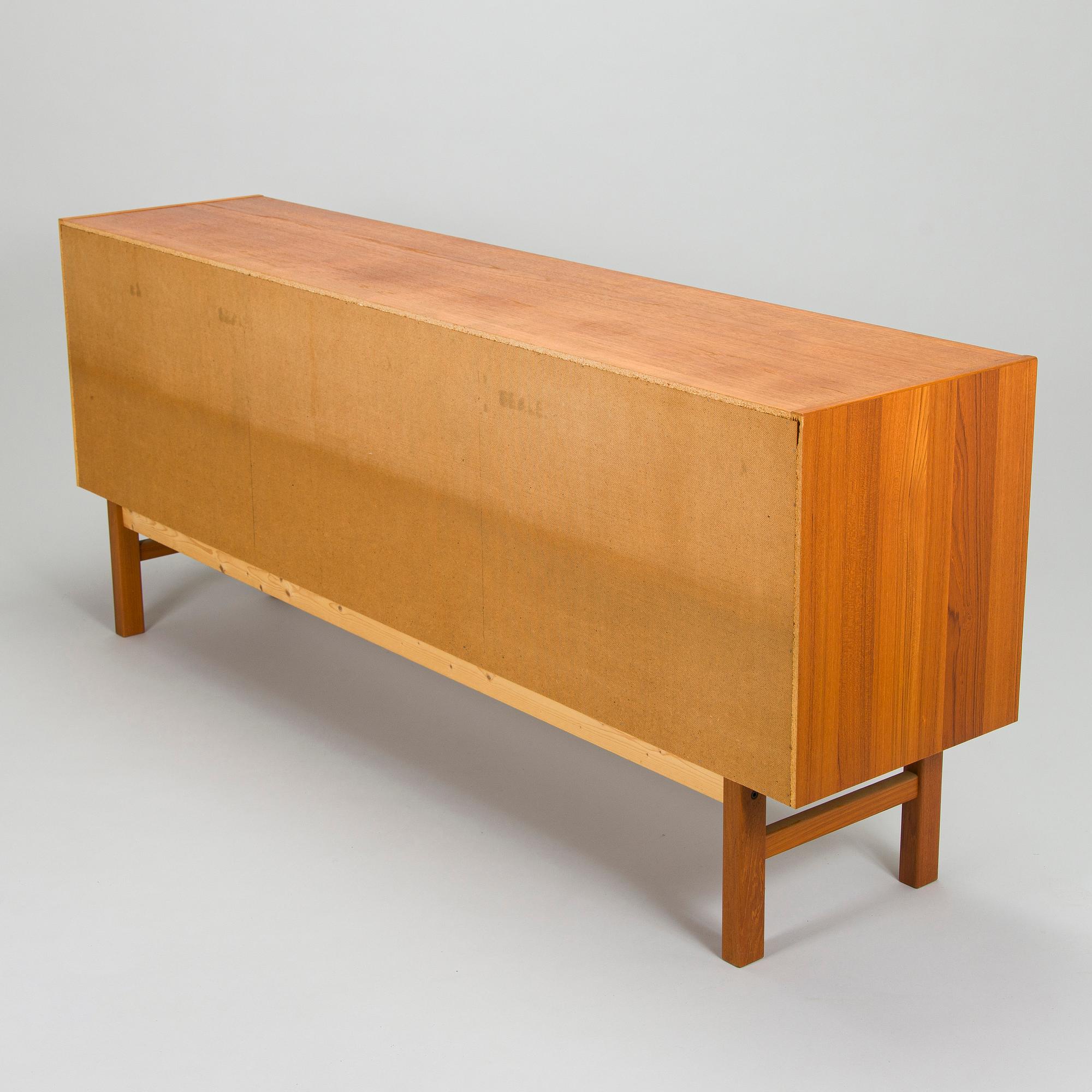 Nils Jonsson, sideboard, "Arild", Bra Bohag, Troeds, 1960-tal.
