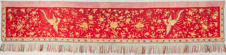 A Chinese silk embroidery, late Qing dynasty (1644–1912).