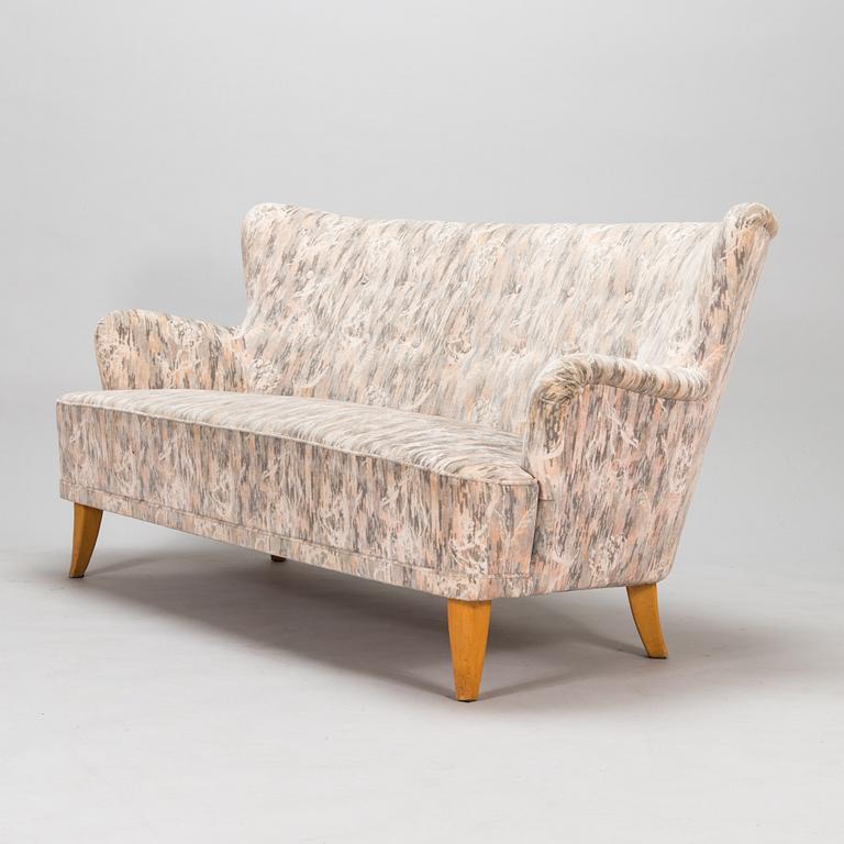 Ilmari Lappalainen, A sofa 'Laila' designed 1948 for Asko.