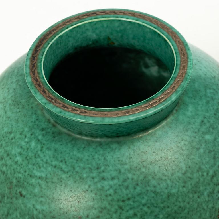 Wilhelm Kåge, a stoneware 'Argenta' vase, Gustavsberg, Sweden, 1941.