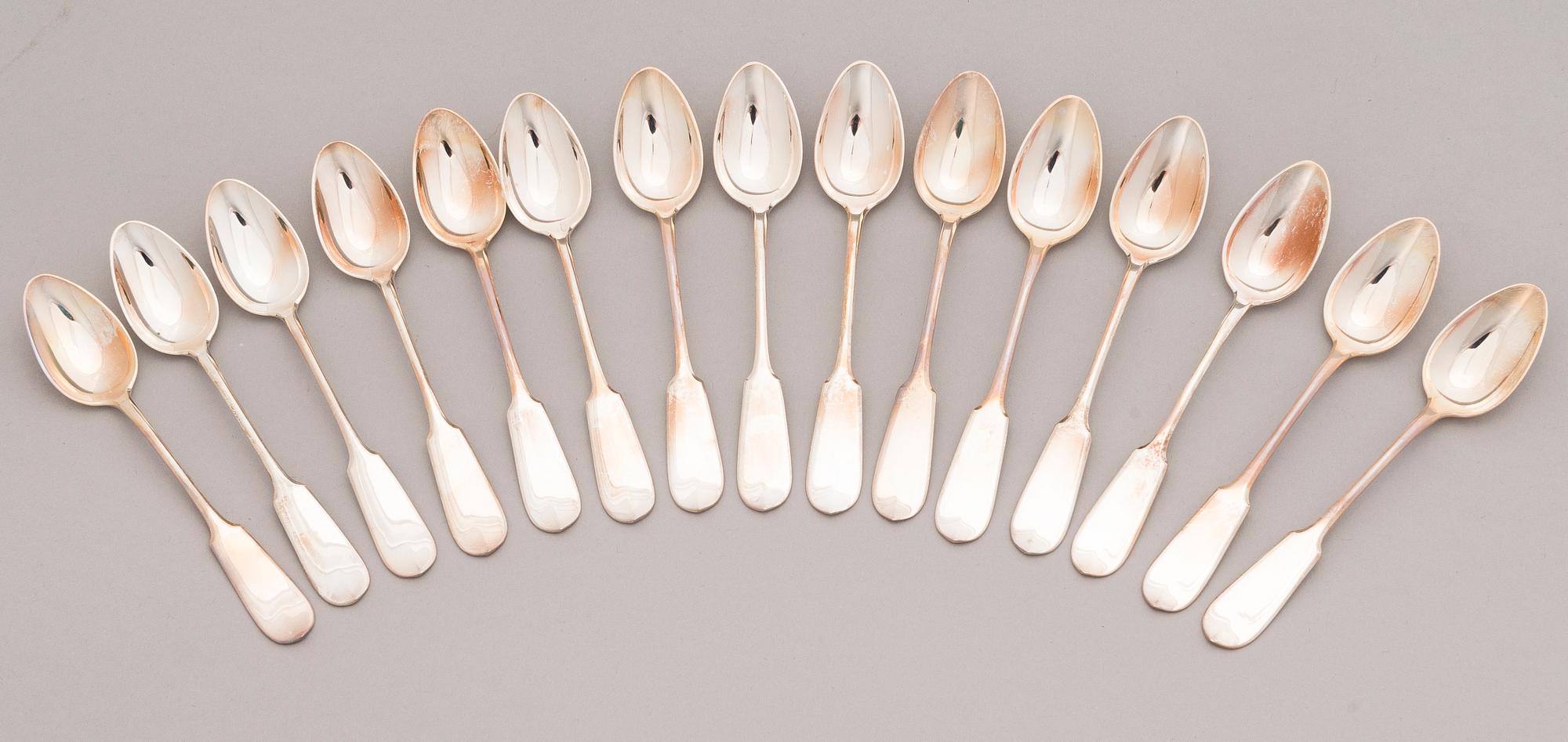 Silver cutlery, totally 70 pieces of two different series. Suomen Kultaseppä oy/ Kultateollisuus oy, Turku 1911-1973.