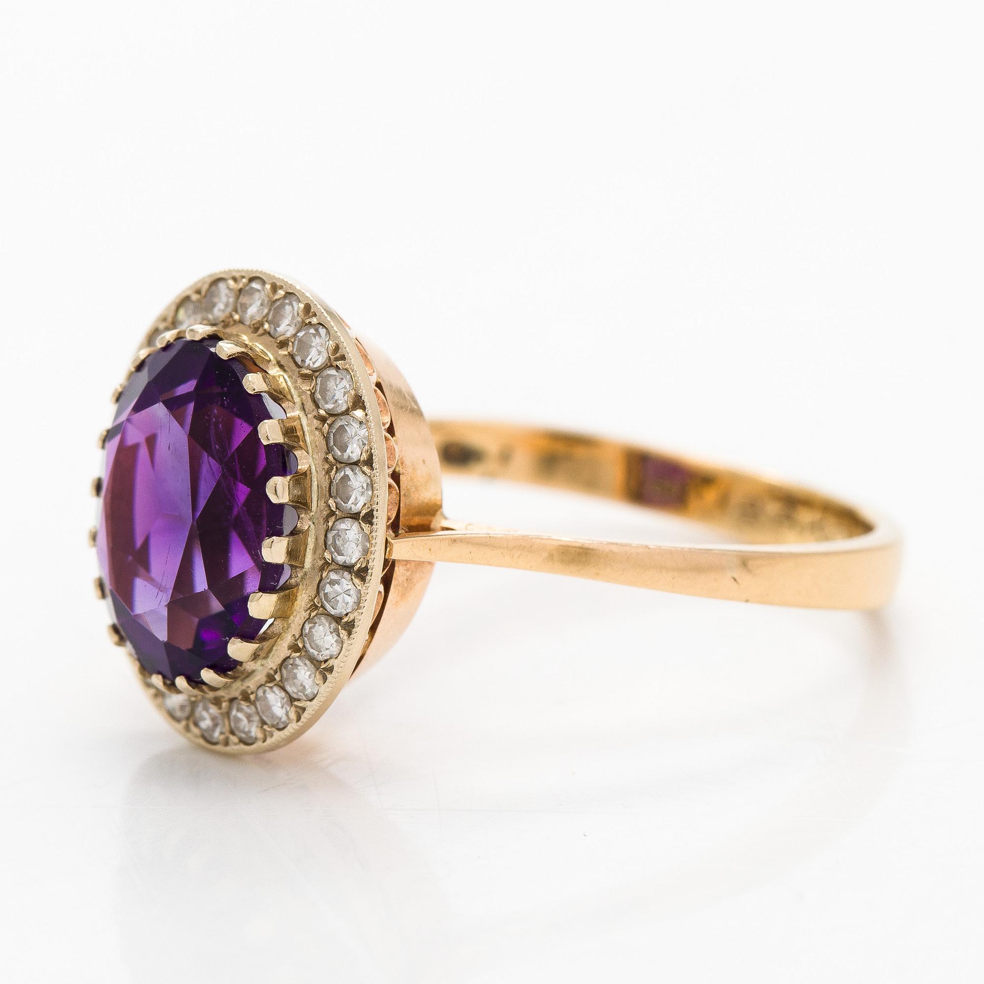 Ring, faceted amethyst, 8/8 cut diamonds, 18K gold.