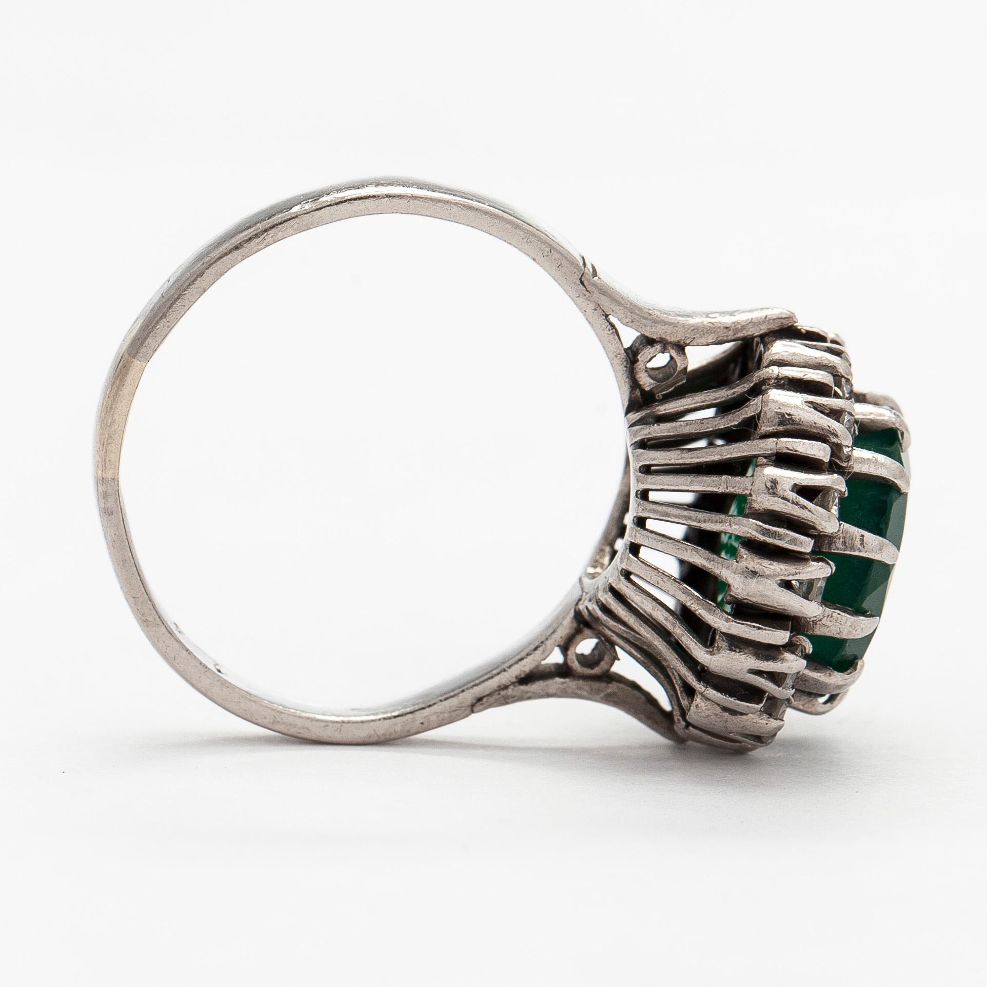 Ring, palladium, diamanter, färgad kalcedon.