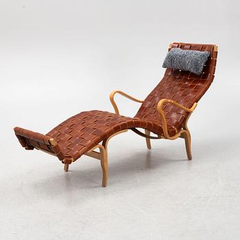 Bruno Mathsson, a 'Pernilla 3' lounge chair for Dux, 1980s.