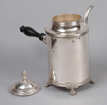 KAFFEKANNA, silver, sengustaviansk, Johan Henrik Lampa Stockholm 1812. Tot vikt ca 900 gram.