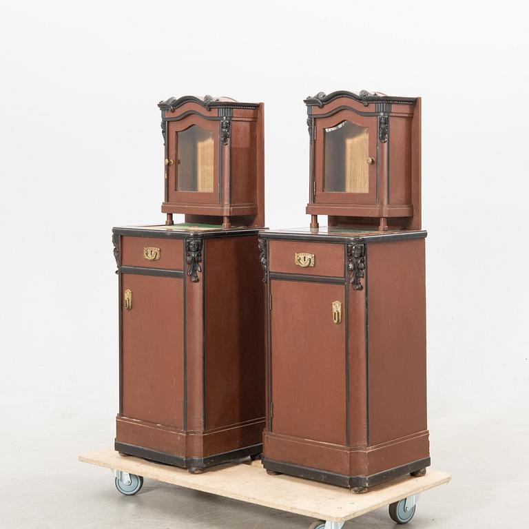 Sängbord ett par Nyrenässans omkring 1900.