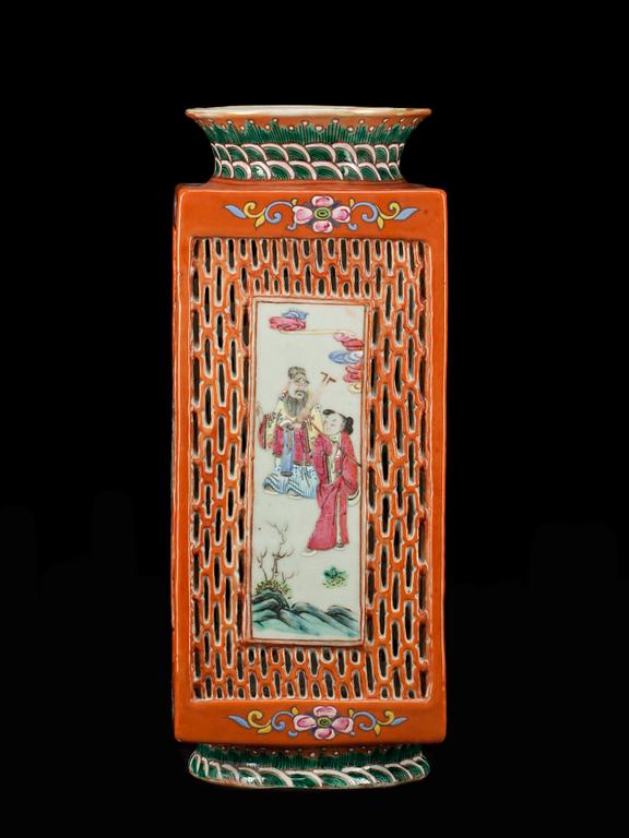 LYKTA, porslin, Kina, 1900-talets början.