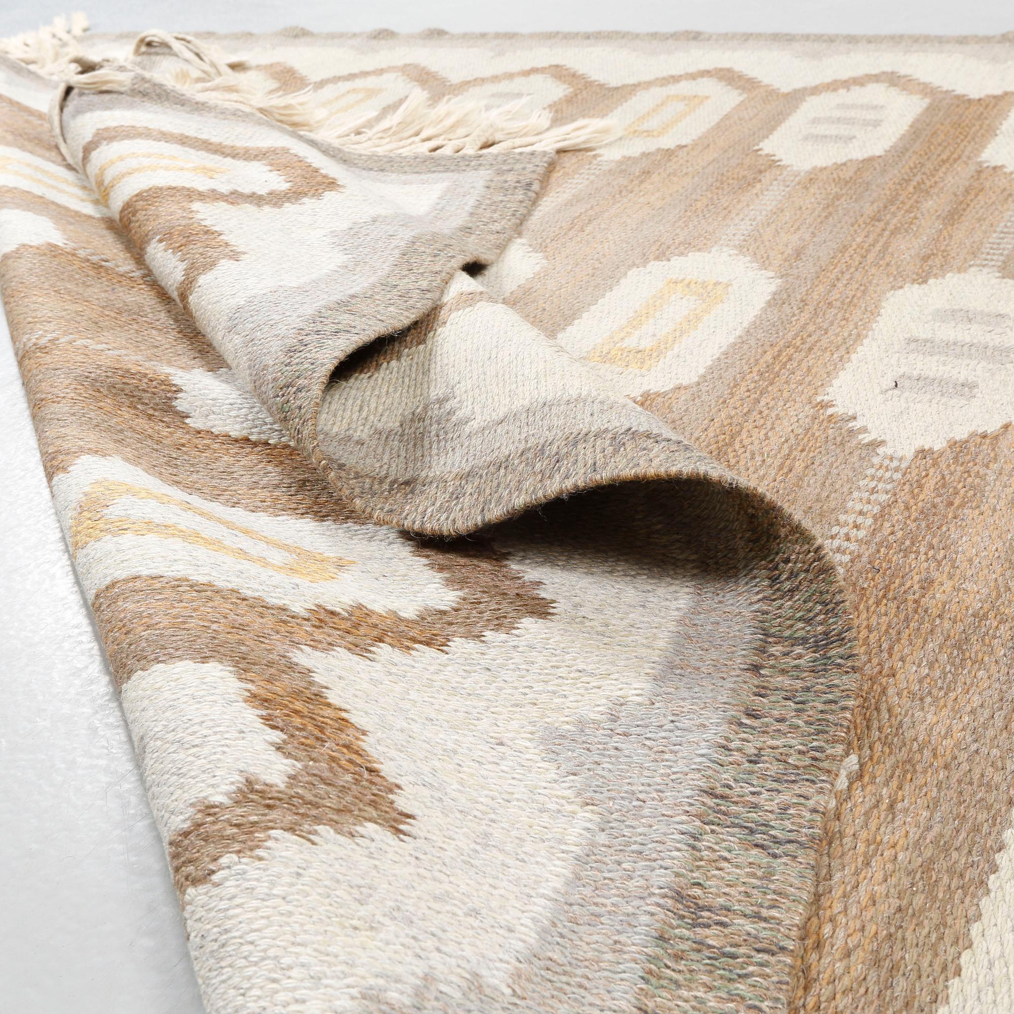 MATTA, rölakan, signerad JA, 1900-talets andra hälft, 195 x 135 cm.