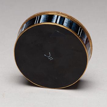 DOSOR, sex stycken, porslin och emalj. 18/1900-tal.
