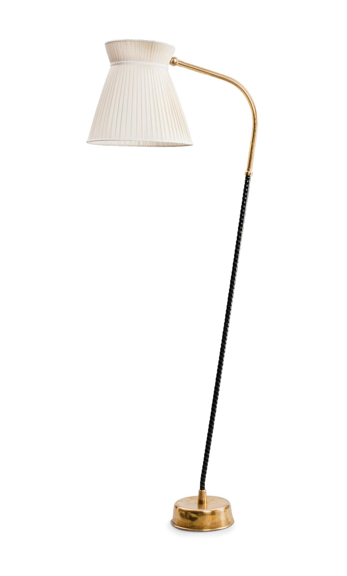 Lisa Johansson-Pape, GOLVLAMPA.