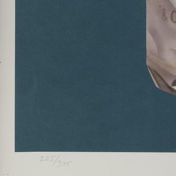 Yrjö Edelmann, Wrapped Moët & Chandon.