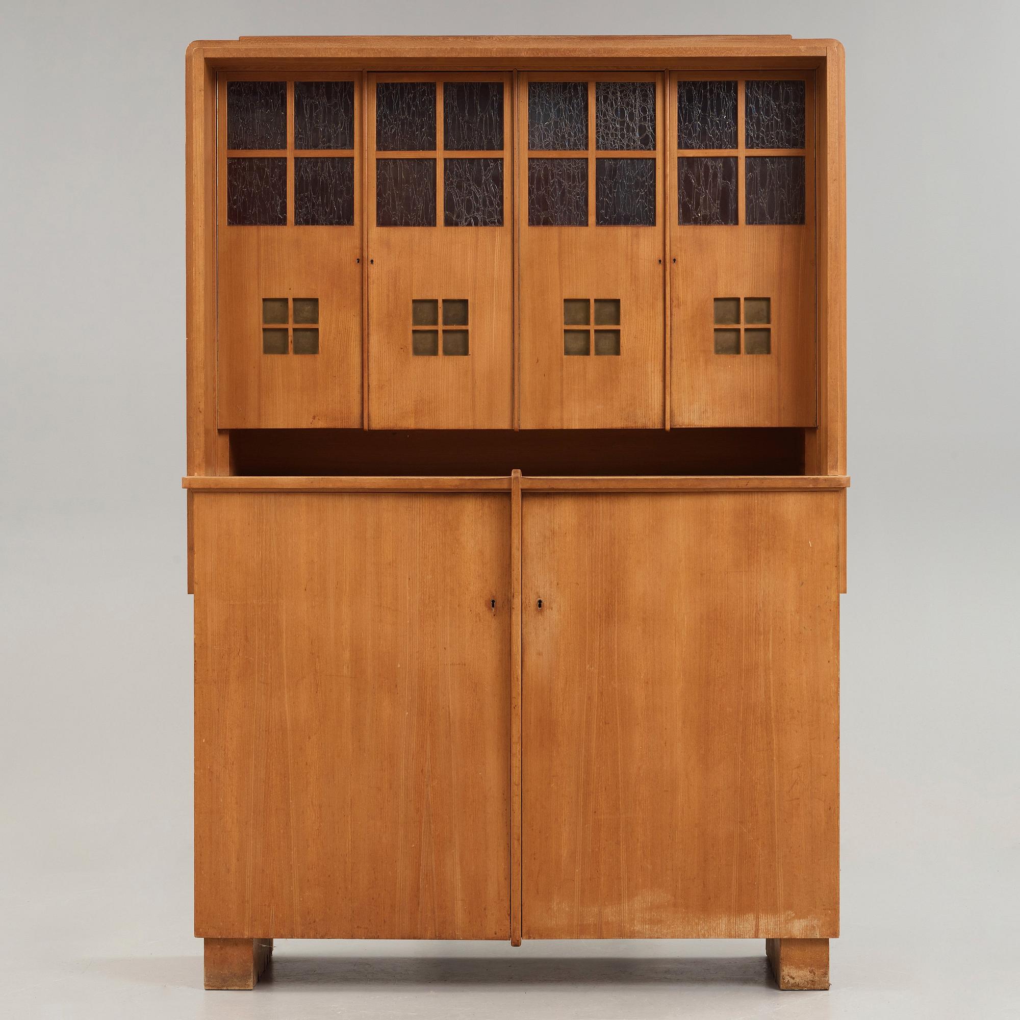 Alfred Grenander, an Art Nouveau oak cabinet, Germany ca 1909.