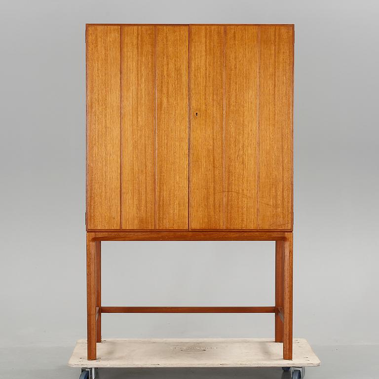 SKÅP, Axel Larsson, Bodafors, 1961.