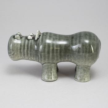 A stoneware figurine by Lisa Larson for Gustavsberg 1966-70.