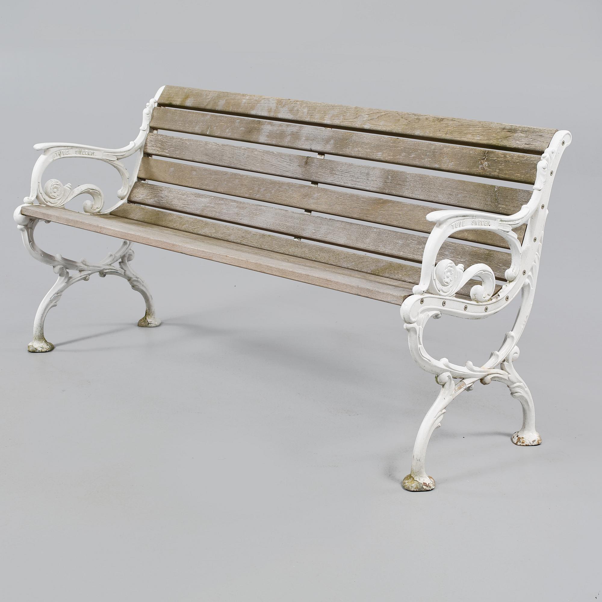 TRÄDGÅRDSMÖBLER, 4 delar, bl a Tuve, omkring år 2000.