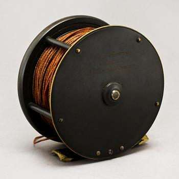 FLUGFISKERULLE, "Chas Parlour Maker, 191 Strand London", 1900-talets första kvartal.