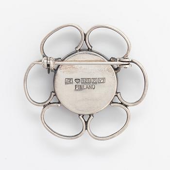 Jorma Laine, A silver and amethyst brooch. Kultateollisuus, Turku 1974.