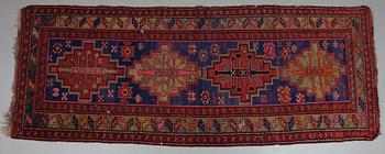 MATTA, kaukasisk, semiantik, ca 280 x 108 cm.