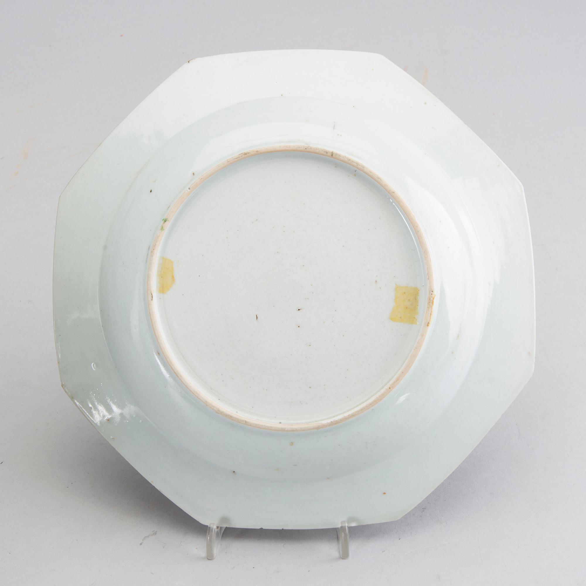 TALLRIKAR, 4 st, porslin,  Qingdynastin, Qianlong (1736-95).