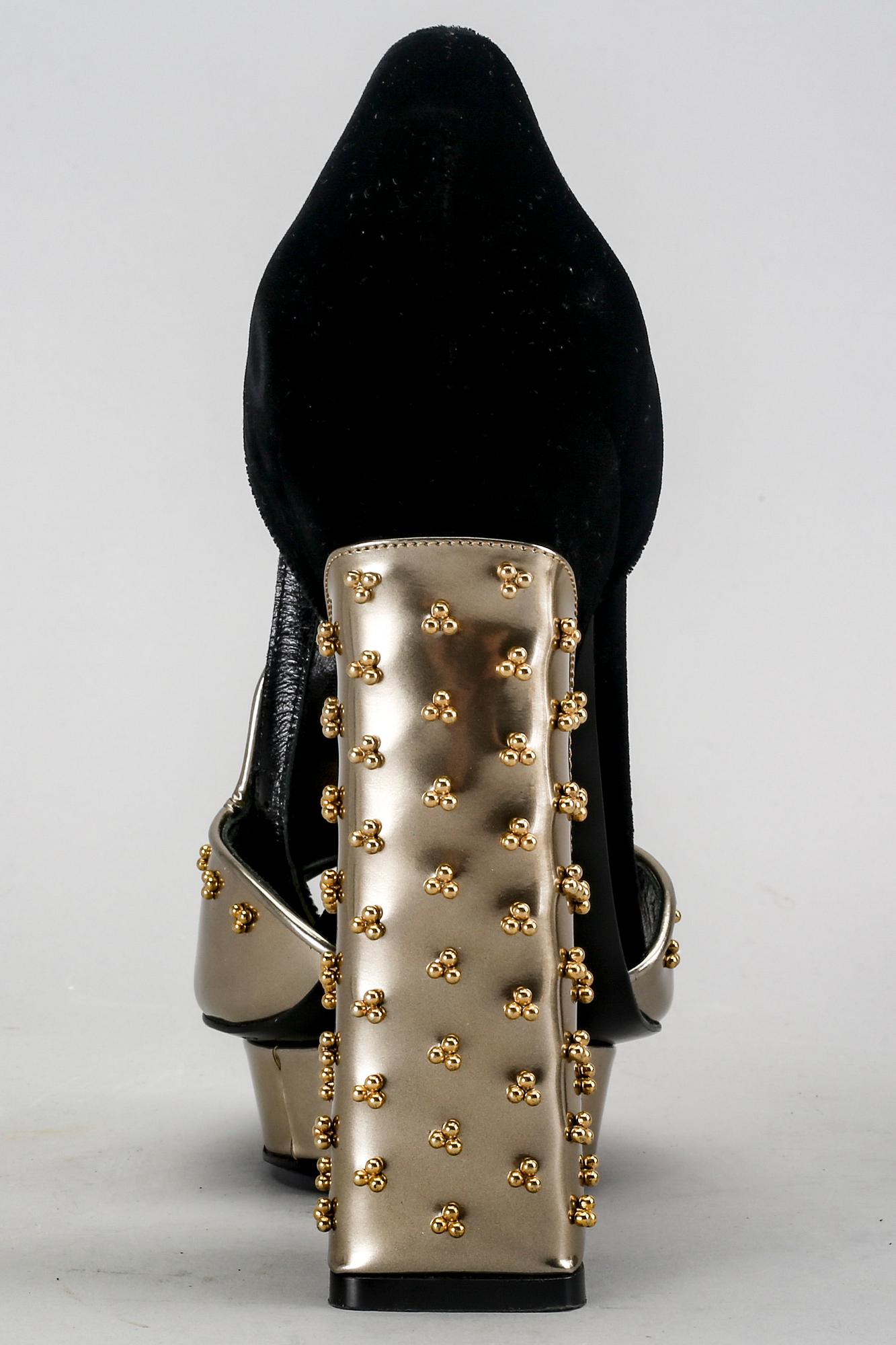 Alexander McQueen, a pair of shoes.