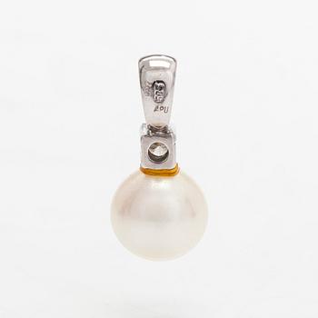 Örhängen och hänge, 14K vit/gultguld, odlade pärlor och diamant ca 0.07 ct enligt gravyr.