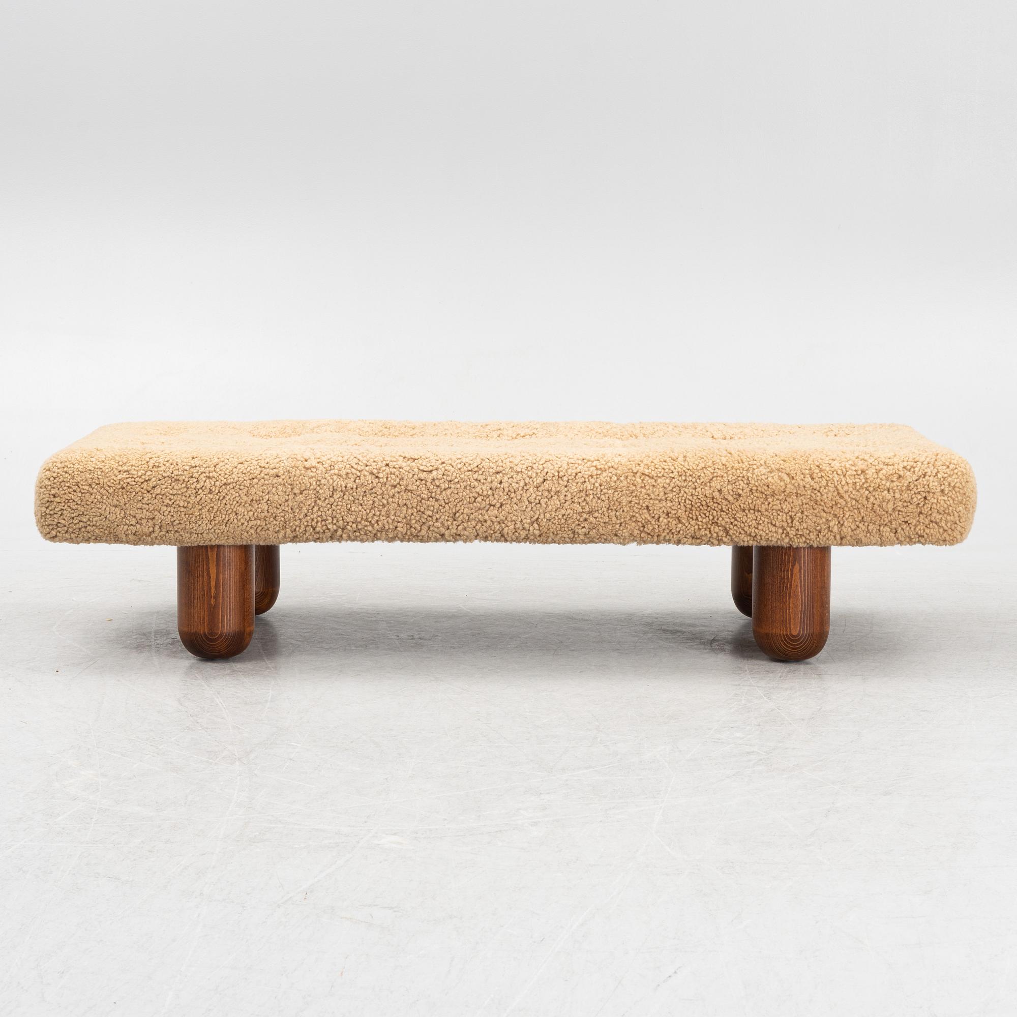 Daybed, contemporary manufacture.