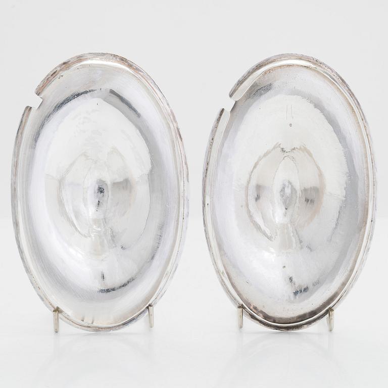 A pair of sterling silver sauce boats, London 1786. Unclear maker's mark,