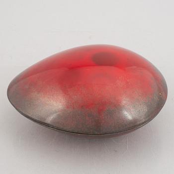 Hans Hedberg, an earthenware box with cover, Biot, France.