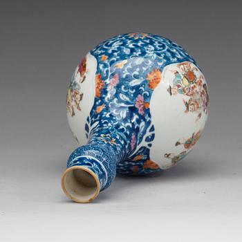 A famille rose vase, Qing dynasty, Qianlong (1736-95).