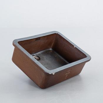 HANDFAT/VASK , saltglaserat stengods, Höganäs, 1900-talets första hälft.